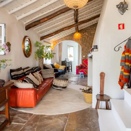Casa Branca - A Charming Escape - 4 Bedroom Colares